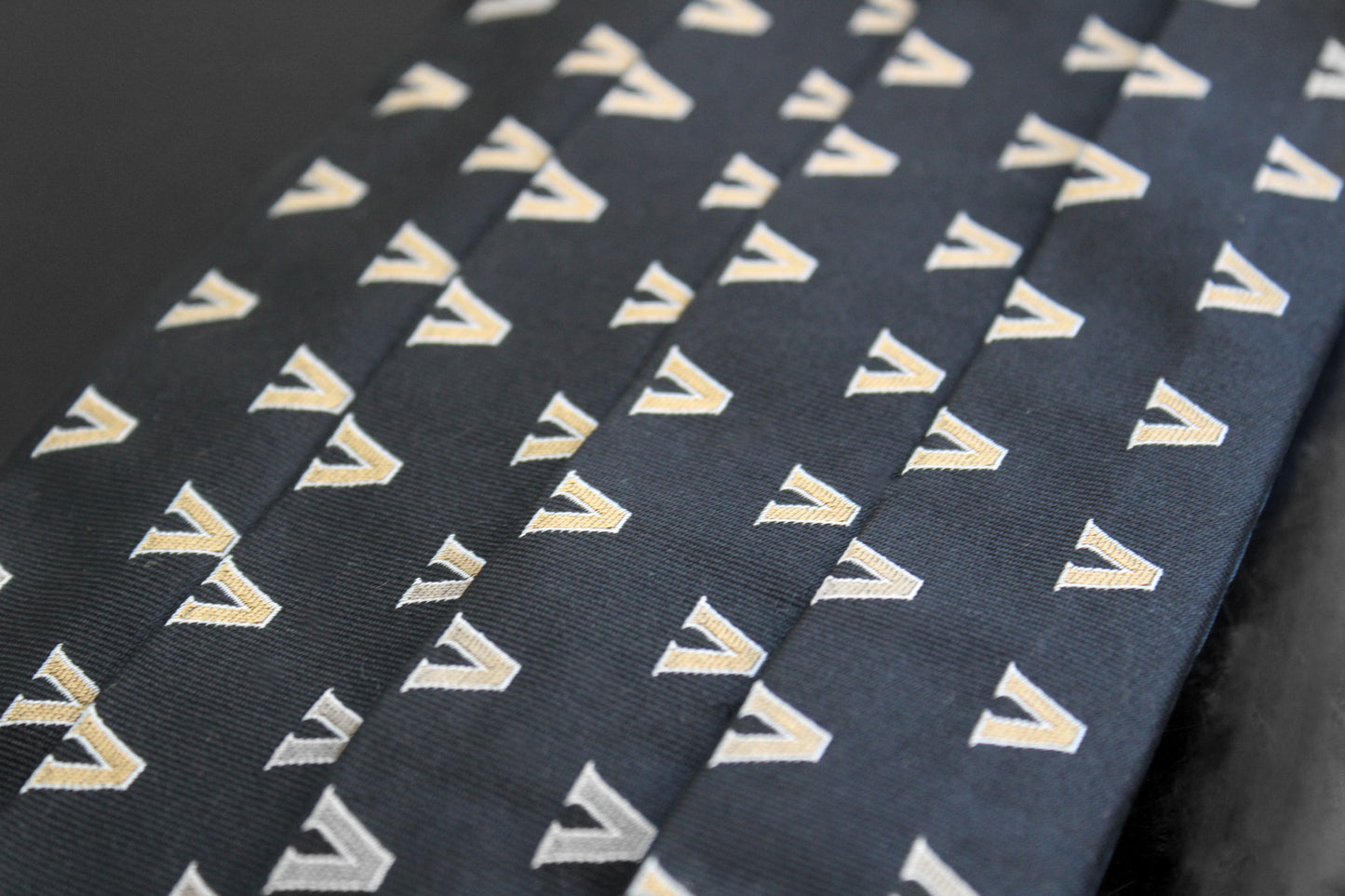 Vanderbilt Cummerbund Set