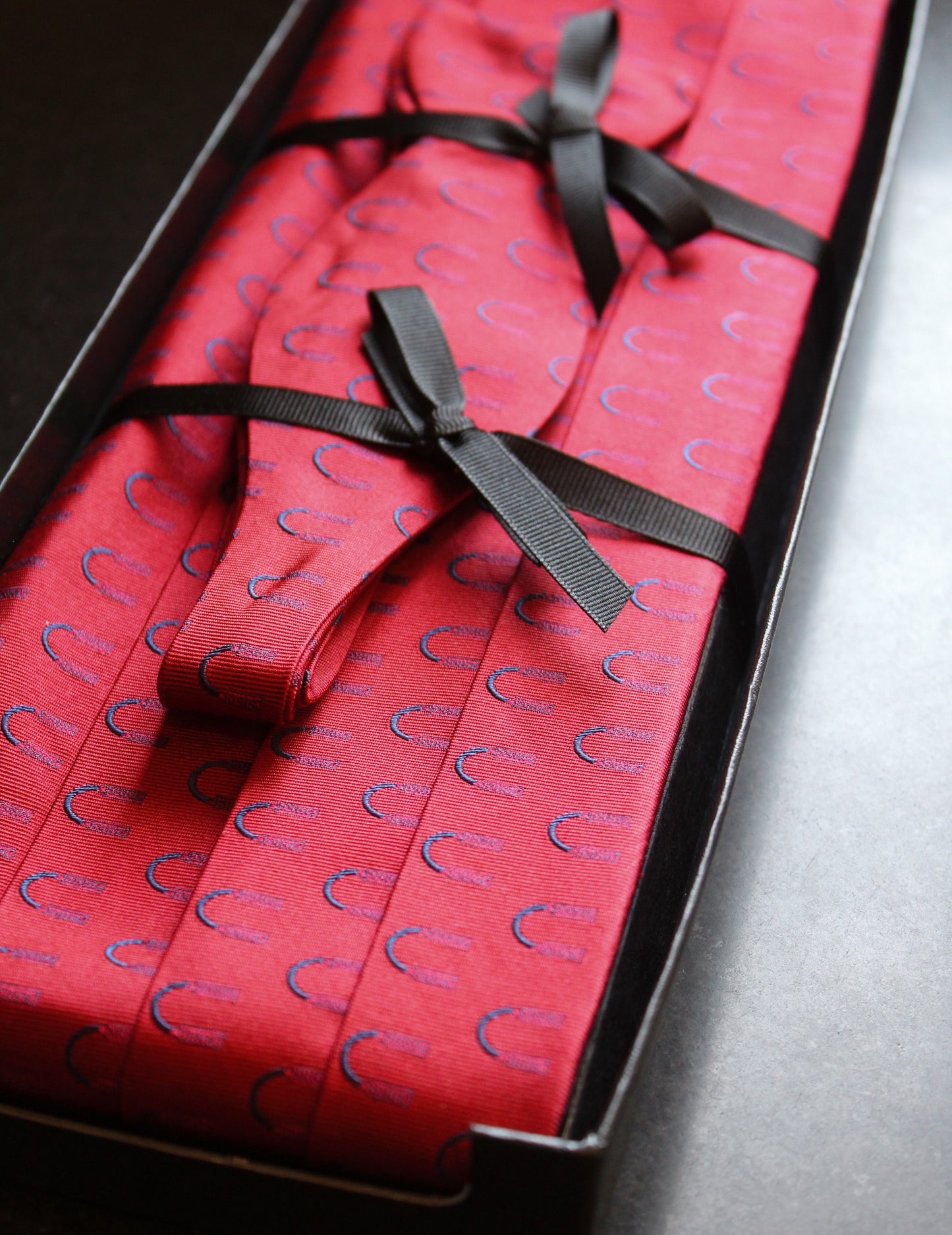 Ole Miss Silk Cummerbund Set