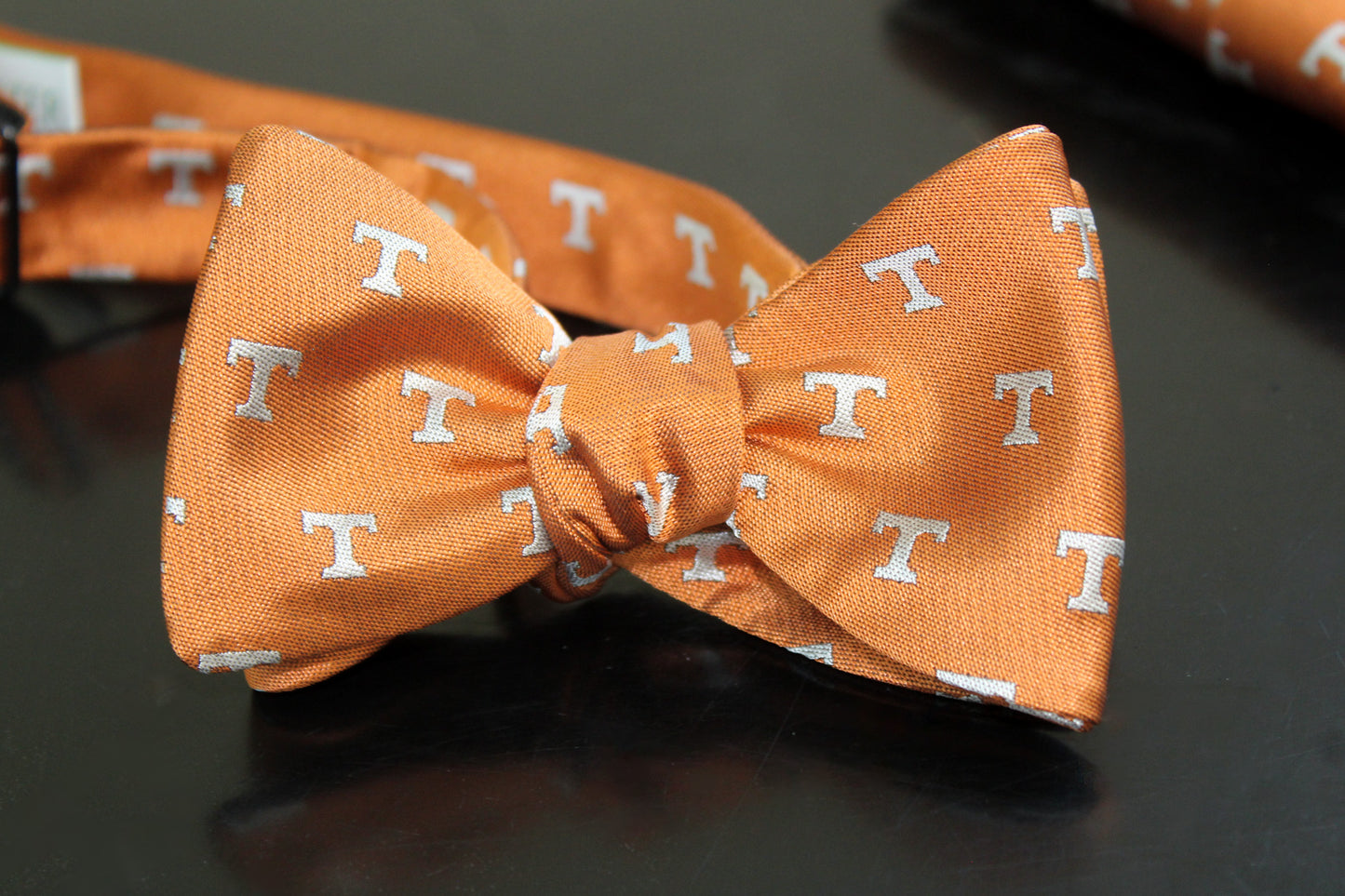 Tennessee Vols Men's Silk Bow Tie